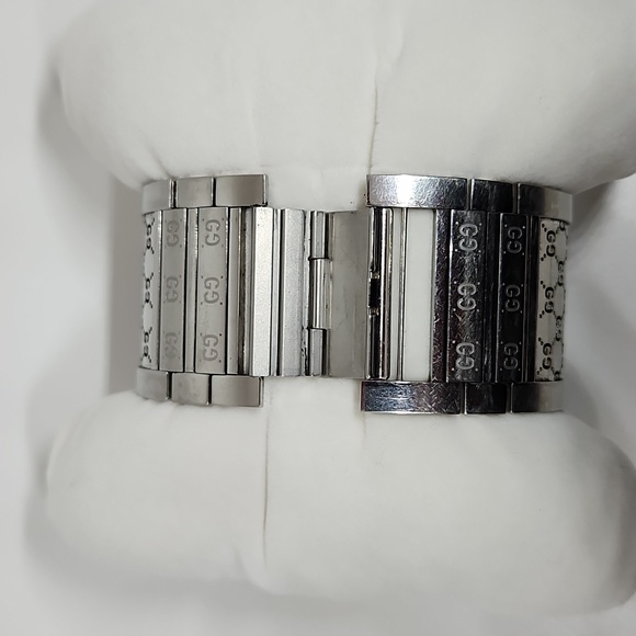 Gucci Watch - Picture 4 of 11